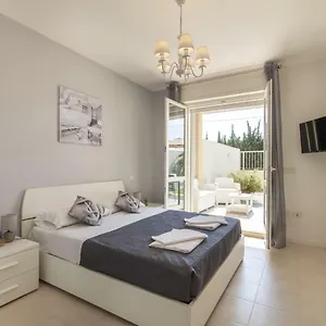 Le Domus Lovely Appartamento Quartu SantʼElena